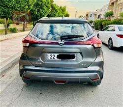 نيسان كيكس